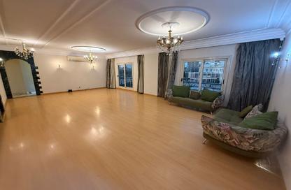 Apartment - 3 Bedrooms - 3 Bathrooms for rent in Al Orouba St. - Almazah - Heliopolis - Masr El Gedida - Cairo