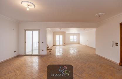 Apartment - 3 Bedrooms - 3 Bathrooms for sale in Abd Al Moneim Riad St. - Kafr Abdo - Roushdy - Hay Sharq - Alexandria
