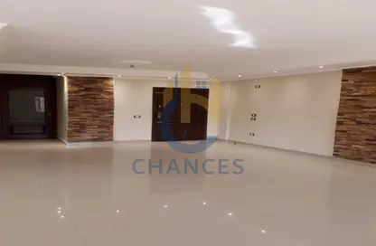 Apartment - 3 Bedrooms - 2 Bathrooms for sale in Al Arqam Ibn Abi Al Arqam St. - El Mearag City - Zahraa El Maadi - Hay El Maadi - Cairo