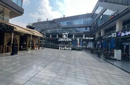 محل تجاري - استوديو - 2 حمامات للايجار في ذا جيت بلازا مول - الحي العاشر - الشيخ زايد - الجيزة