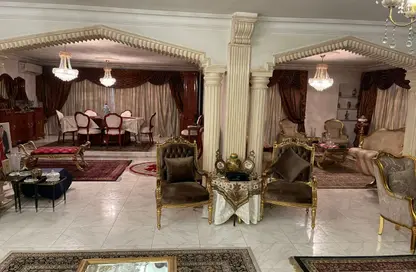 شقة - 4 غرف نوم - 2 حمامات للبيع في شارع مصطفي النحاس - المنطقة السادسة - مدينة نصر - القاهرة