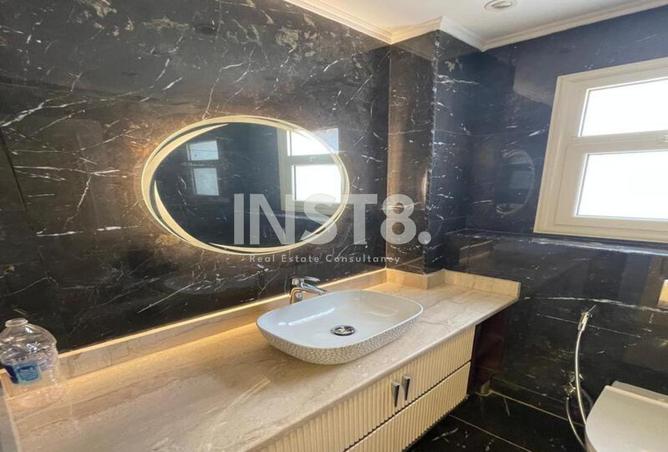 8389805 - Property Image 3