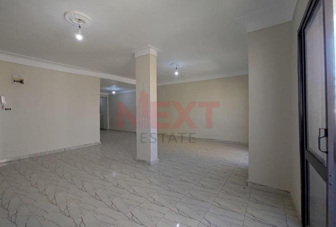 8108327 - Property Image 3