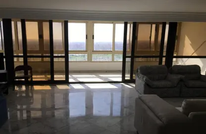 شقة - 3 غرف نوم - 2 حمامات للبيع في شارع كورنيش النيل - المعادي - حي المعادي - القاهرة