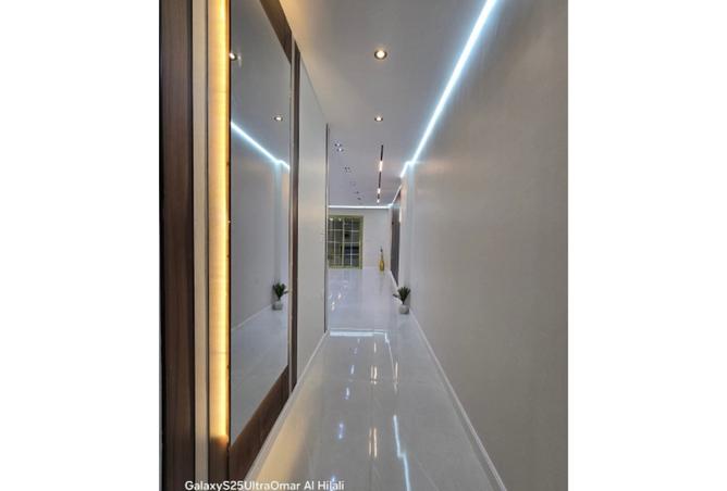 8301083 - Property Image 2