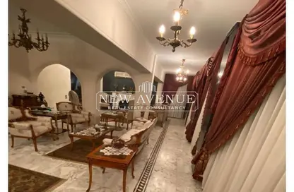 Duplex - 4 Bedrooms - 4 Bathrooms for sale in Hesham Labib St. - 8th Zone - Nasr City - Cairo