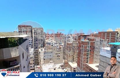 Apartment - 3 Bedrooms - 1 Bathroom for sale in Mahmoud Al Essawy St. - Miami - Hay Awal El Montazah - Alexandria