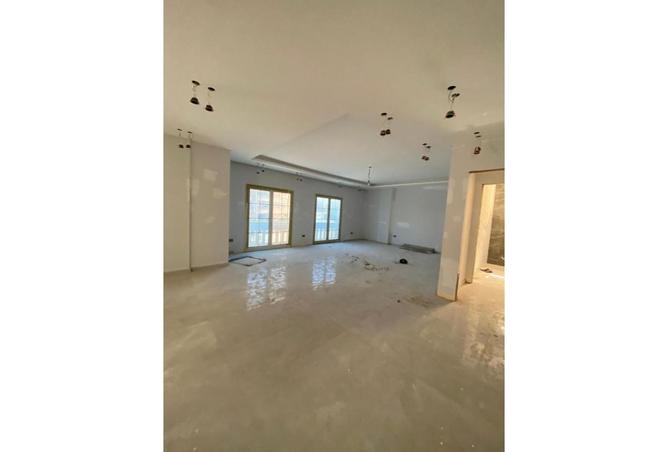 8065542 - Property Image 2