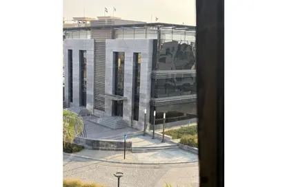 Office Space - Studio - 4 Bathrooms for sale in Cairo Business Park - 5th Settlement Compounds - The 5th Settlement - New Cairo City - Cairo