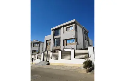 Villa - 7+ Bedrooms - 7+ Bathrooms for rent in El Koronfel - The 5th Settlement - New Cairo City - Cairo