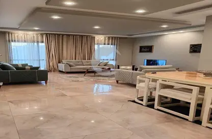 شقة - 2 غرف نوم - 3 حمامات للايجار في ذا كورت ياردز - كمبوندات الشيخ زايد - الشيخ زايد - الجيزة