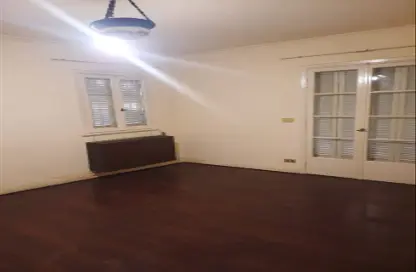 Apartment - 2 Bedrooms - 2 Bathrooms for sale in Ard El Golf - Heliopolis - Masr El Gedida - Cairo