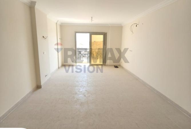 8557533 - Property Image 2