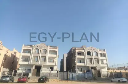 Apartment - 3 Bedrooms - 3 Bathrooms for sale in Royal City - Sheikh Zayed Compounds - Sheikh Zayed City - Giza