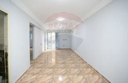 Apartment - 3 Bedrooms - 2 Bathrooms for sale in El Asafra Bahary - Asafra - Hay Than El Montazah - Alexandria
