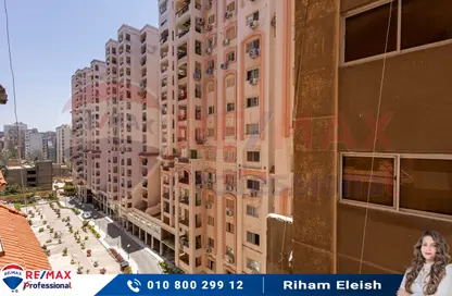Apartment - 3 Bedrooms - 2 Bathrooms for sale in Shaarawy St. - Laurent - Hay Sharq - Alexandria