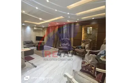 Apartment - 3 Bedrooms - 2 Bathrooms for rent in Mohamed Hassanein Heikal St. - 6th Zone - Nasr City - Cairo