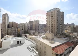 شقة - 3 غرف نوم - 2 حمامات للايجار في زيزينيا - حي شرق - الاسكندرية