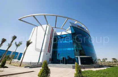 بناية كاملة - استوديو - 8 حمامات للبيع في القرية الذكية - طريق مصر اسكندرية الصحراوي - مدينة 6 أكتوبر - الجيزة