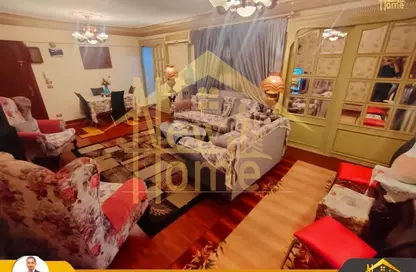 Apartment - 2 Bedrooms - 2 Bathrooms for sale in Sadek Al Dirani St. - Roushdy - Hay Sharq - Alexandria