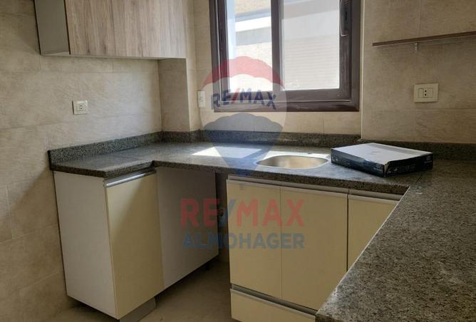7973860 - Property Image 3