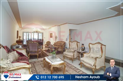 Apartment - 3 Bedrooms - 3 Bathrooms for sale in Abdel Salam Aref St. - Laurent - Hay Sharq - Alexandria