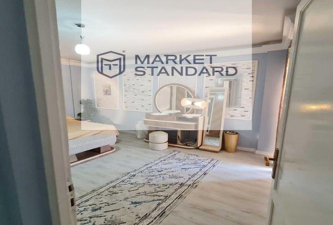 8232871 - Property Image 2