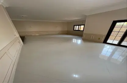 Apartment - 2 Bedrooms - 2 Bathrooms for rent in Al Narges 4 - Al Narges - New Cairo City - Cairo