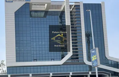 مساحات مكتبية - استوديو - 2 حمامات للايجار في بيزنس بلاس - شارع التسعين الشمالي - التجمع الخامس - مدينة القاهرة الجديدة - القاهرة