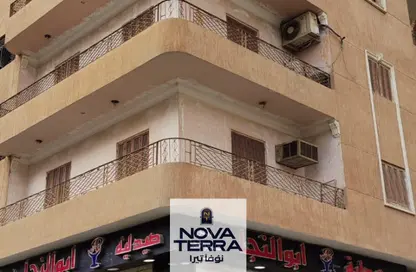 بناية كاملة - 8 غرف نوم - 8 حمامات للبيع في الحي الخامس - مدينة 6 أكتوبر - الجيزة