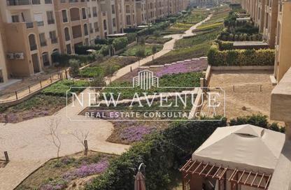 Apartment - 3 Bedrooms - 2 Bathrooms for sale in Stone Residence - 5th Settlement Compounds - The 5th Settlement - New Cairo City - Cairo
