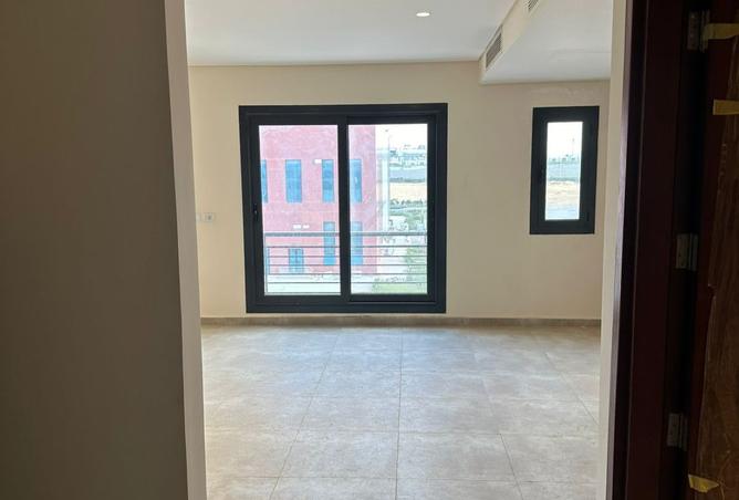 8352604 - Property Image 3