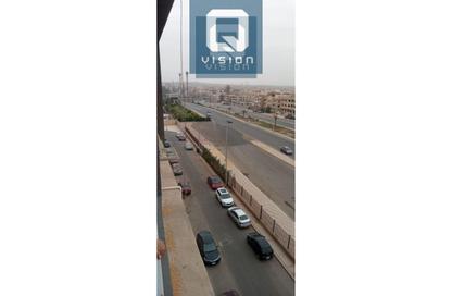 شقة - 3 غرف نوم - 2 حمامات للايجار في حى القرنفل - التجمع الخامس - مدينة القاهرة الجديدة - القاهرة