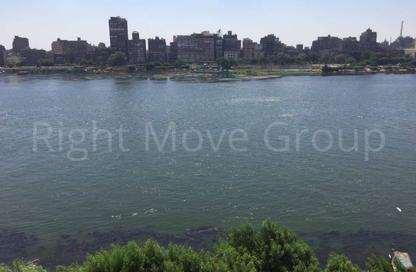 شقة - 3 غرف نوم - 3 حمامات للبيع في شارع النيل - الدقي - الجيزة