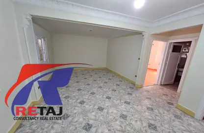 Apartment - 2 Bedrooms - 1 Bathroom for rent in El Khalifa El Maamoun St. - Roxy - Heliopolis - Masr El Gedida - Cairo