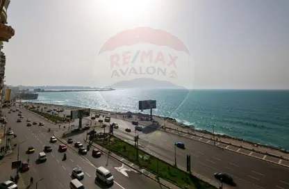 Apartment - 4 Bedrooms - 4 Bathrooms for sale in Al Geish Road - Camp Chezar - Hay Wasat - Alexandria