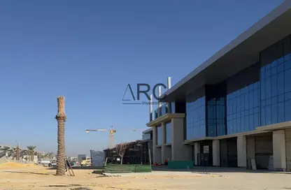 مساحات مكتبية - استوديو - 1 حمام للبيع في جولدن جيت - شارع التسعين الجنوبي - التجمع الخامس - مدينة القاهرة الجديدة - القاهرة
