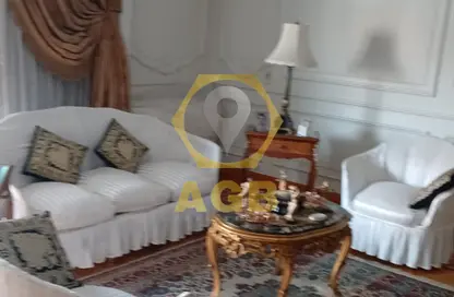 شقة - 4 غرف نوم - 4 حمامات للبيع في شارع شارل ديجول - الدقي - الجيزة