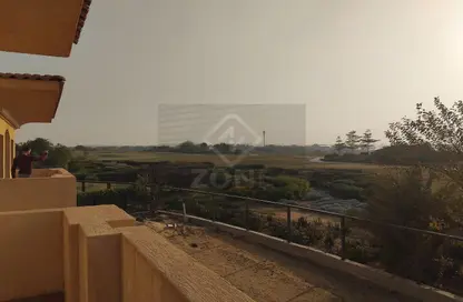 Villa - 5 Bedrooms - 5 Bathrooms for rent in Madinaty - Cairo
