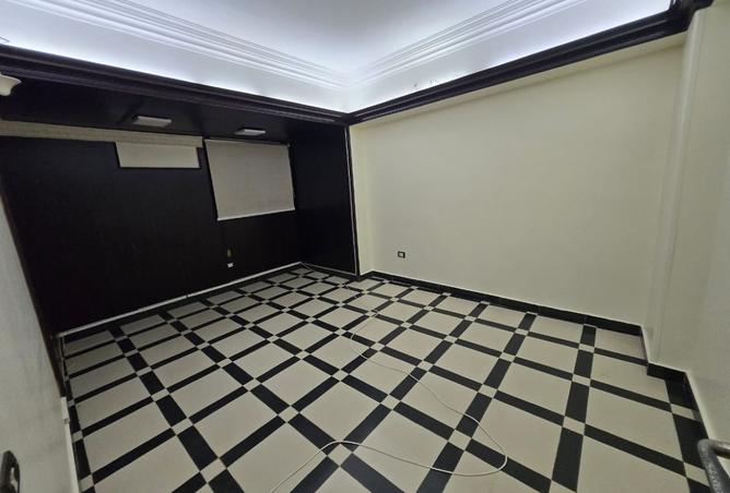 7945355 - Property Image 2