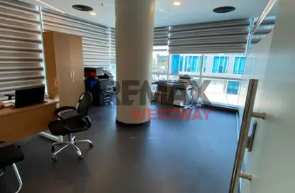 مساحات مكتبية - استوديو - 2 حمامات للايجار في ذا بوليجون - كمبوندات الشيخ زايد - الشيخ زايد - الجيزة مساحات مكتبية - استوديو - 2 حمامات للايجار في ذا بوليجون - كمبوندات الشيخ زايد - الشيخ زايد - الجيزة