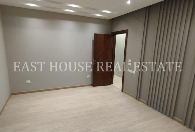 8242140 - Property Main Image