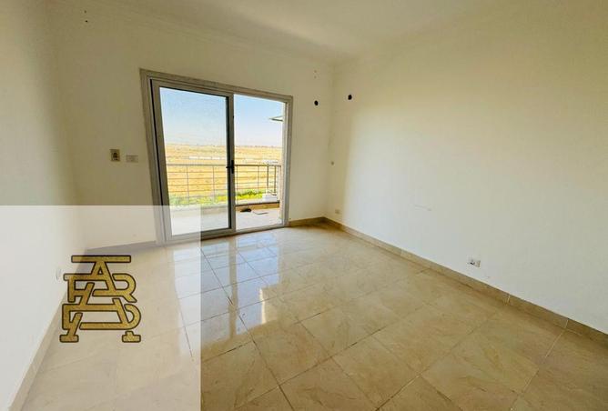 8174356 - Property Image 3