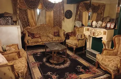 شقة - 4 غرف نوم - 2 حمامات للبيع في شارع احمد ابو العلا - المنطقة الثامنة - مدينة نصر - القاهرة