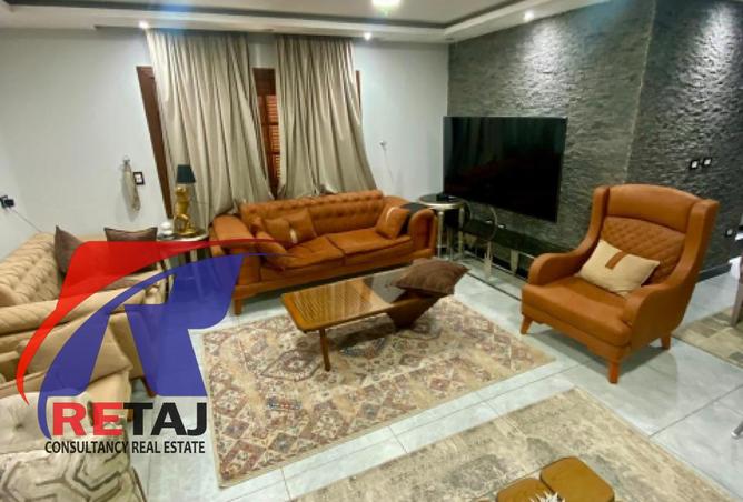 8240811 - Property Image 2