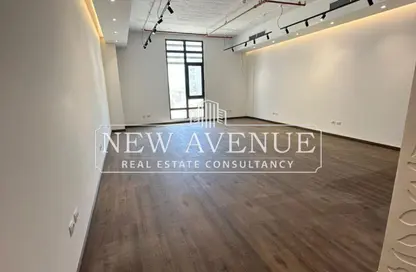 Office Space - Studio - 1 Bathroom for rent in District 5 - 5th Settlement Compounds - The 5th Settlement - New Cairo City - Cairo