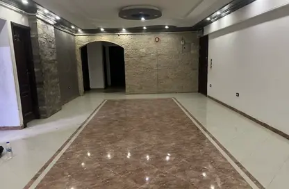 Apartment - 3 Bedrooms - 2 Bathrooms for rent in Gate 4 - Mena - Hadayek El Ahram - Giza