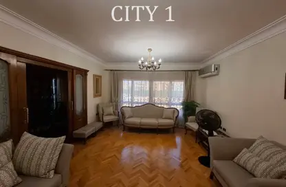 Apartment - 2 Bedrooms - 1 Bathroom for sale in Street 233 - Degla - Hay El Maadi - Cairo