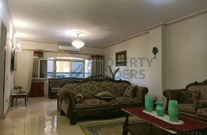 Apartment - 3 Bedrooms - 2 Bathrooms for sale in Al Zahraa St. - Dokki - Giza