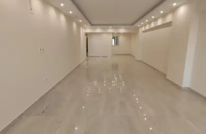 Office Space - Studio - 2 Bathrooms for rent in El Mearag City - Zahraa El Maadi - Hay El Maadi - Cairo